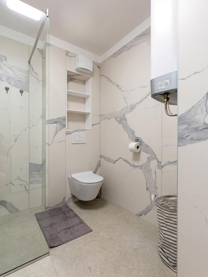 Residence Nar Пореч Екстериор снимка