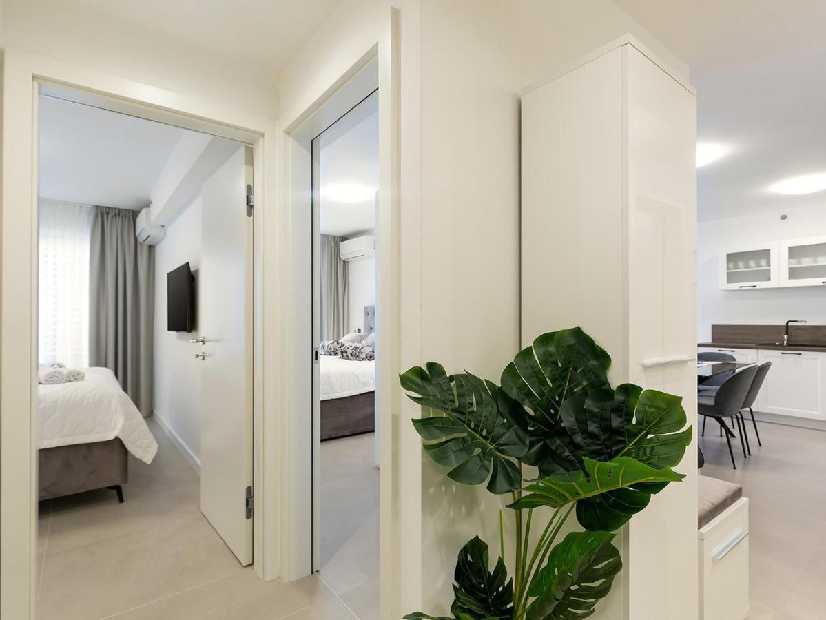 Residence Nar Пореч Екстериор снимка